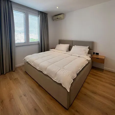 Sunsets Apartment Tirana